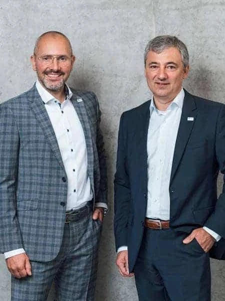 Supply chain excellence with gib Co-CEOs Volker Bloechl (r.) and Bjoern Dunkel want to make successful companies even more successful.